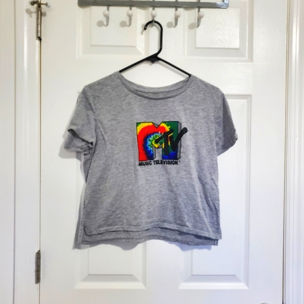 🎵 MTV Crop top NWOT Retro Design Tee